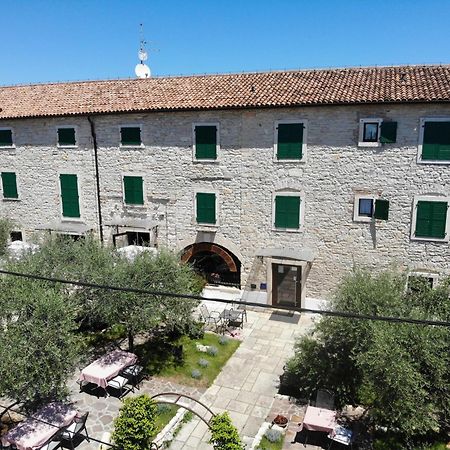 بوجي Casa Romantica La Parenzana المظهر الخارجي الصورة
