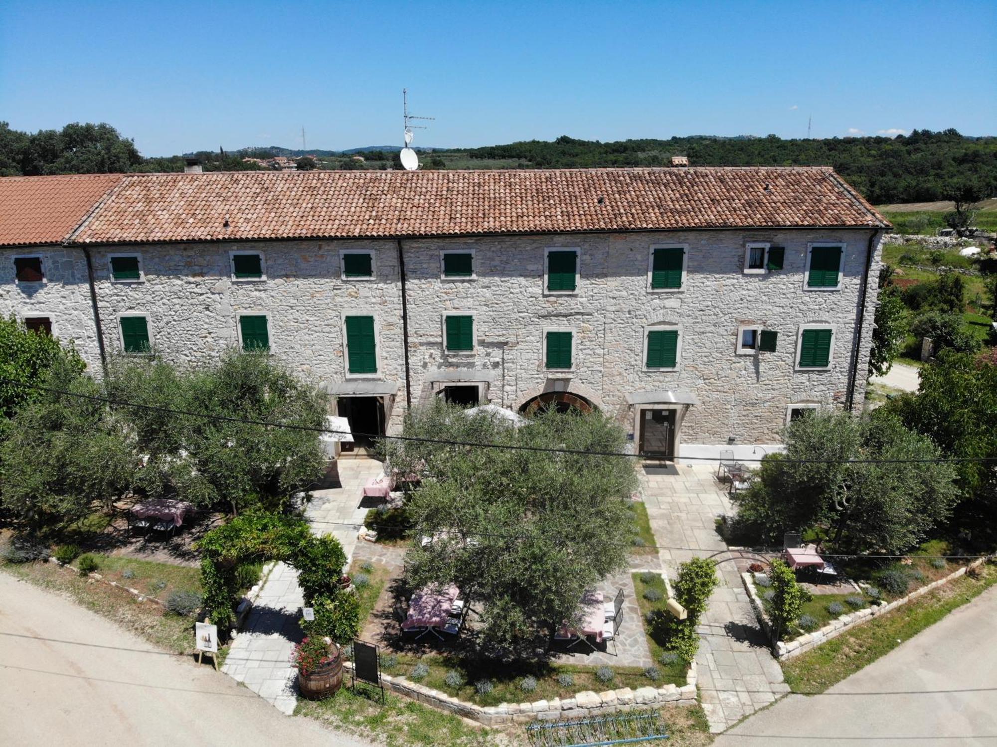 بوجي Casa Romantica La Parenzana المظهر الخارجي الصورة