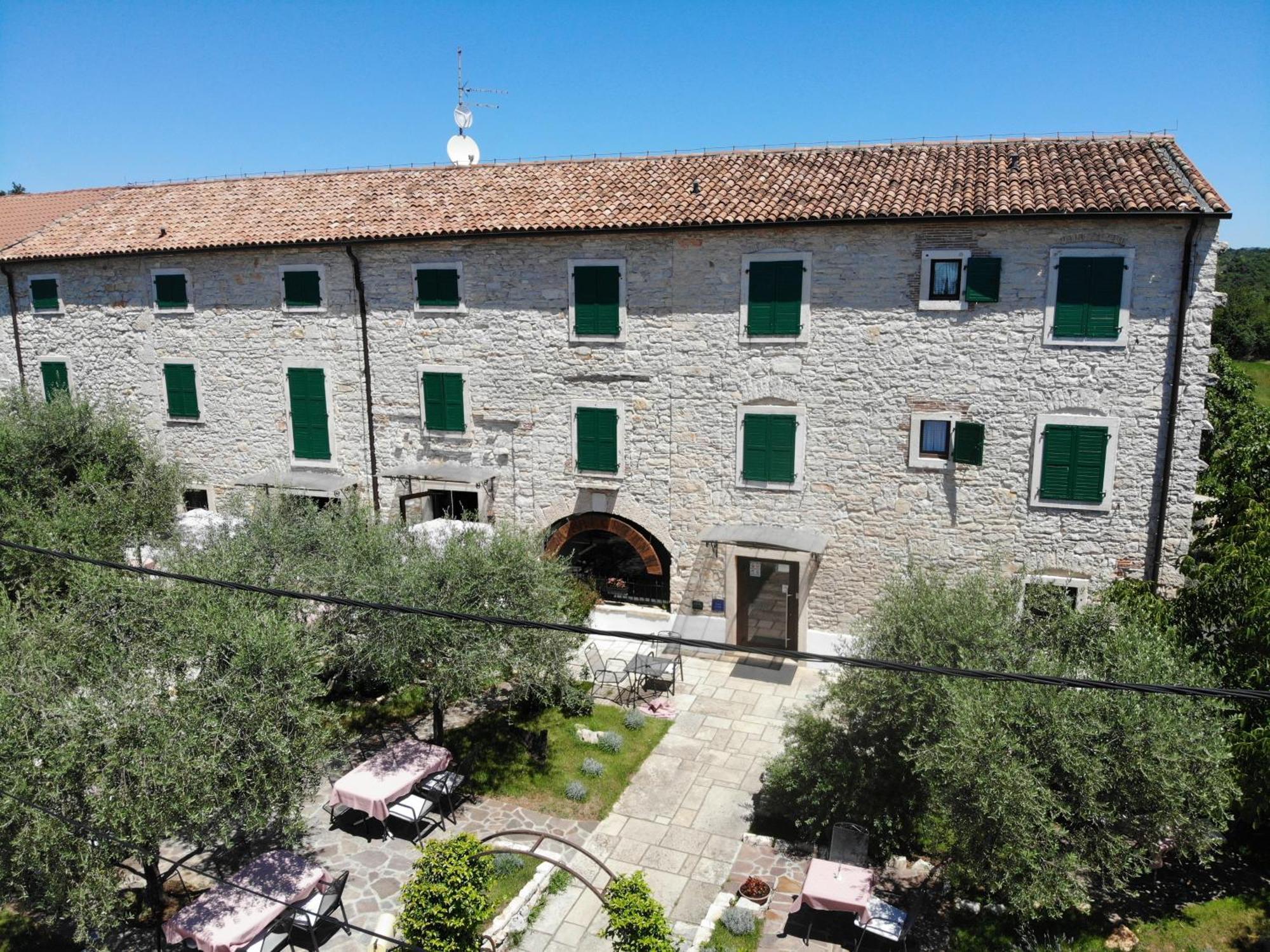 بوجي Casa Romantica La Parenzana المظهر الخارجي الصورة