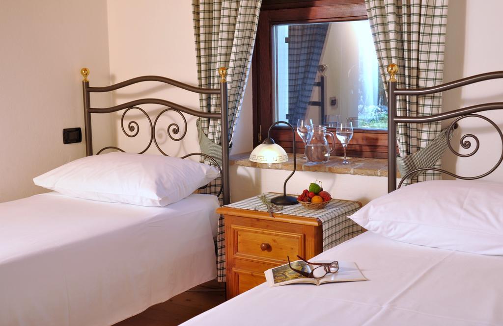 بوجي Casa Romantica La Parenzana المظهر الخارجي الصورة