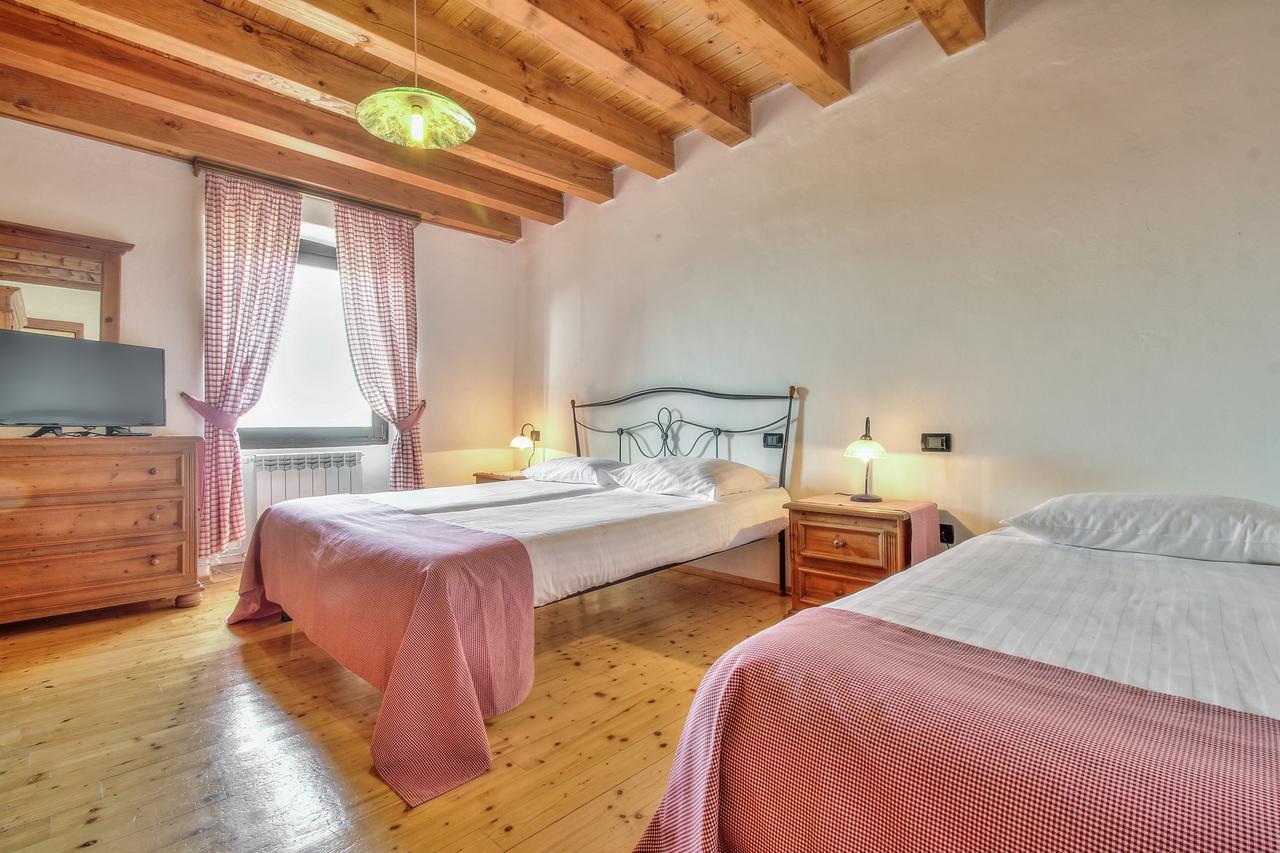 بوجي Casa Romantica La Parenzana المظهر الخارجي الصورة